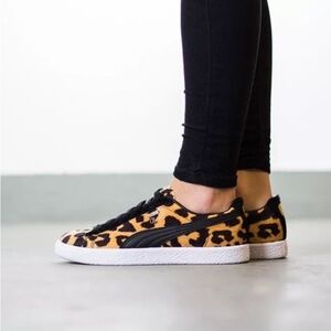 PUMA CLYDE SUITS SNEAKERS VERY RARE!!!PREOWNED SIZE: 8 LEOPARD 🐆